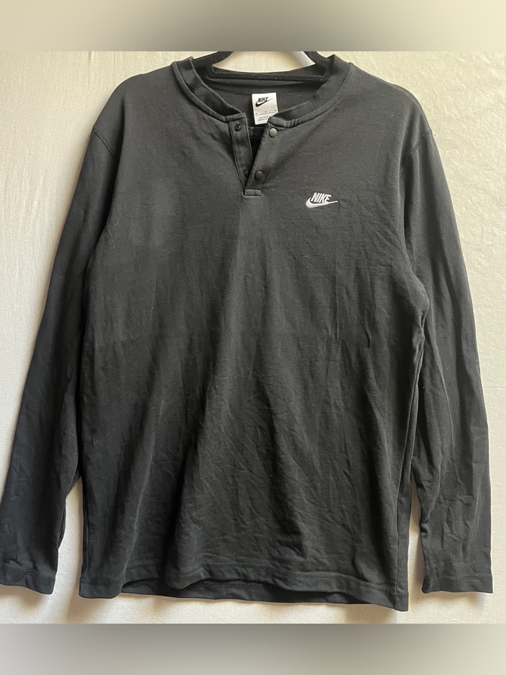 Nike Mens Size M Black Middle Knit Long Sleeve Henley Shirt Embroidered Swoosh